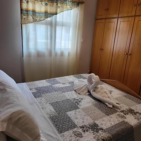 Roumeliotis House - 1 Apartment *